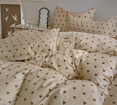 Komplet pościeli bawełnianej 160x200 musztardowa w serca 1940