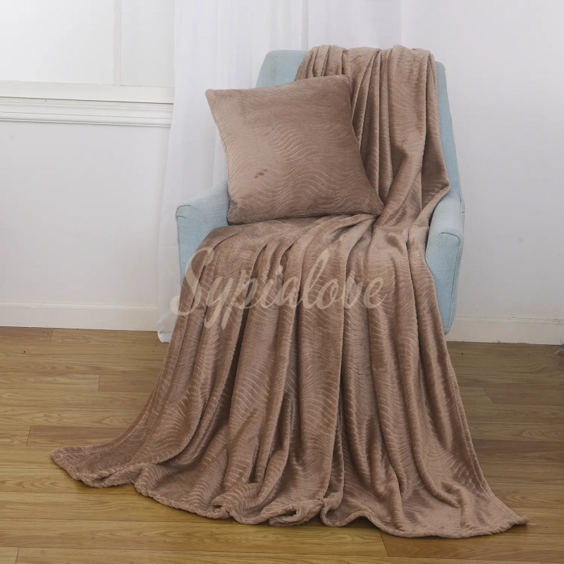 koc z mikrofibry 200x220 beżowy.webp